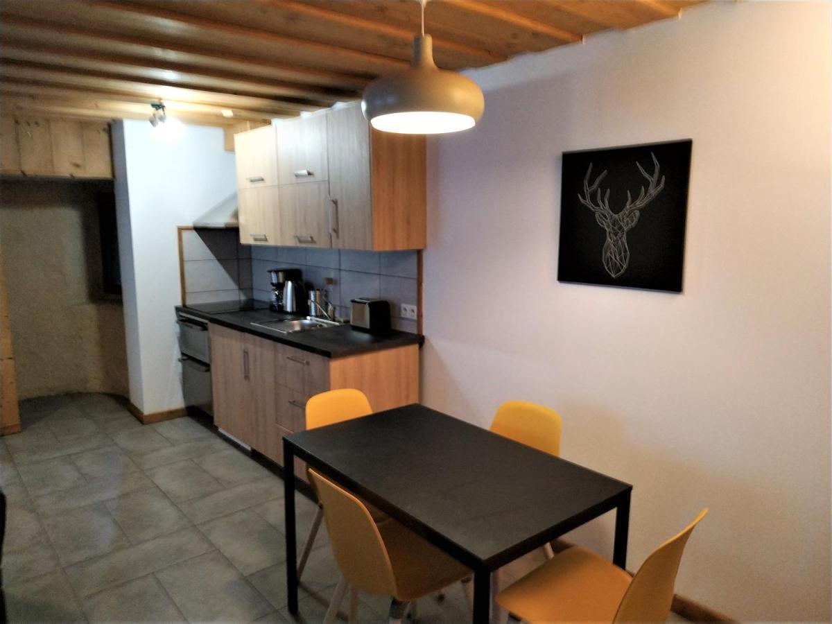 Appartement Dans Ferme Renovee Au Coeur Du Grand Massif Sixt-Fer-a-Cheval Exterior photo