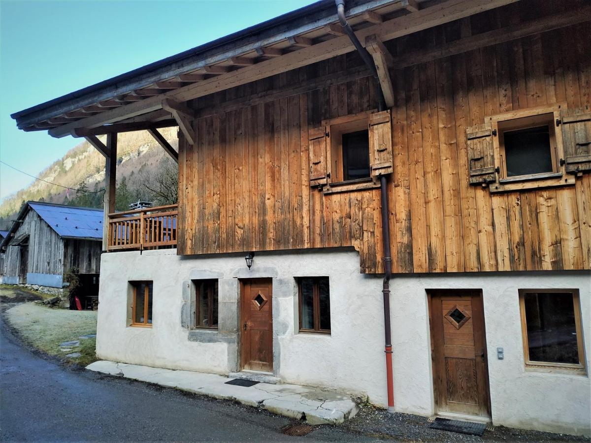 Appartement Dans Ferme Renovee Au Coeur Du Grand Massif Sixt-Fer-a-Cheval Exterior photo